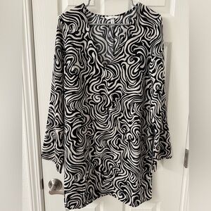 Long sleeve V- Neck Dress - Medium